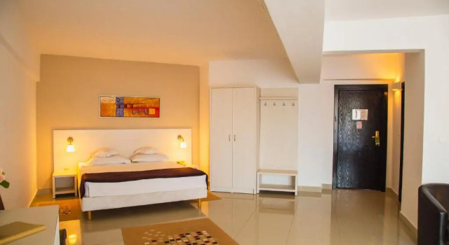 Полулюкс Hotel Ambasador Mamaia