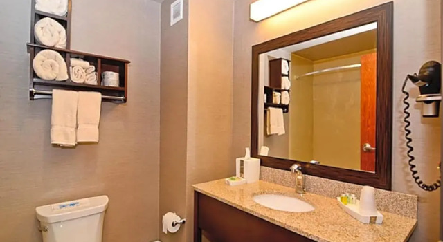 Двухместный номер Standard Astoria Hotel and Event Center