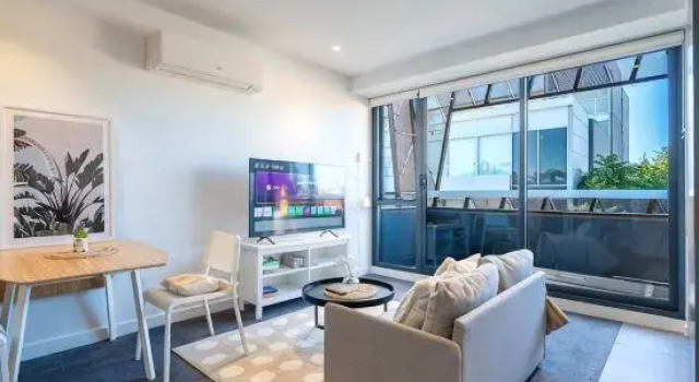 Modern 1BR Apartment with Smart TV and Views, Varaa Huoneisto Melbourne 