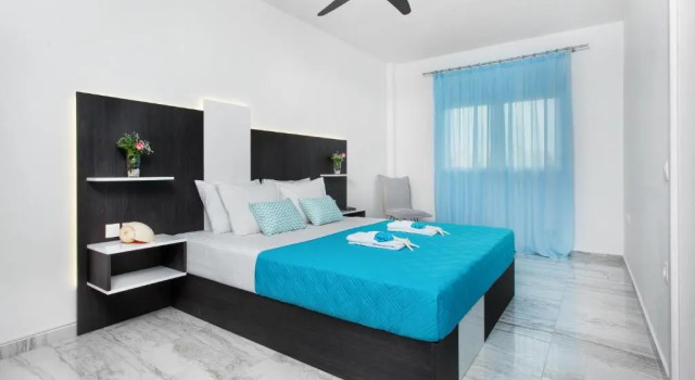 Апартаменты Deluxe Asterias Premium Holiday Apartments