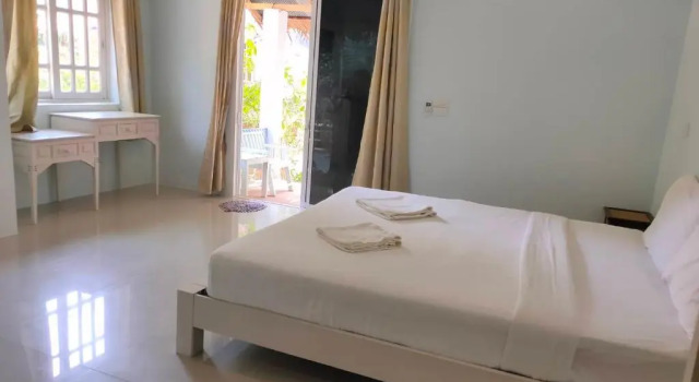 Трёхместный номер Standard с видом на сад Banana Beach Resort