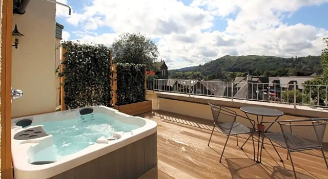 Двухместный номер Deluxe с балконом Ambleside Salutation Hotel & Spa