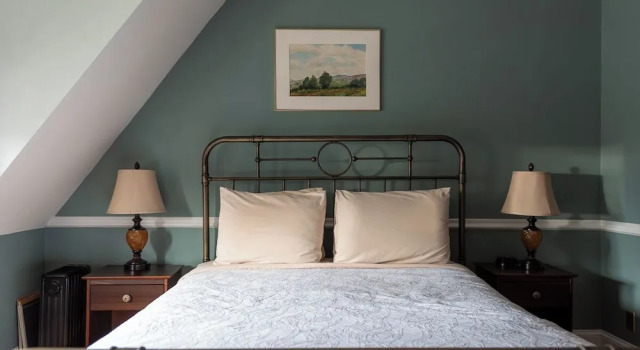 Номер Standard William Henry Miller Inn
