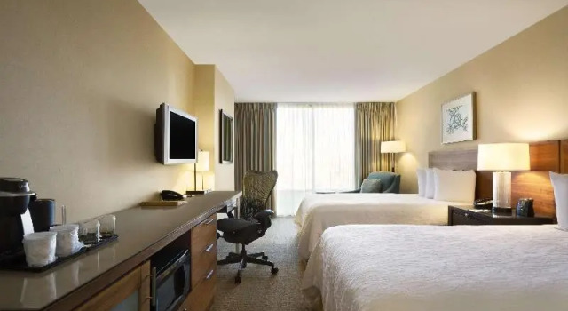 Номер Premium Hilton Garden Inn Baltimore Inner Harbor