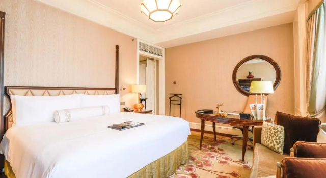 Двухместный номер Gold Executive Floor Fairmont Fairmont Peace Hotel on the Bund