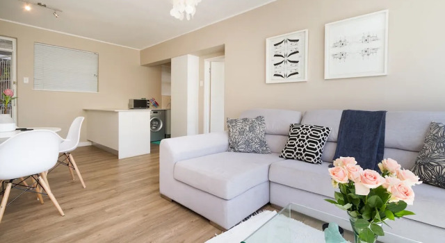 Doric Court 109, Забронировать Отель Отели Кейптауна 3 звезды, рядом с MyCiTi Station Cape Town Stadium, 3*