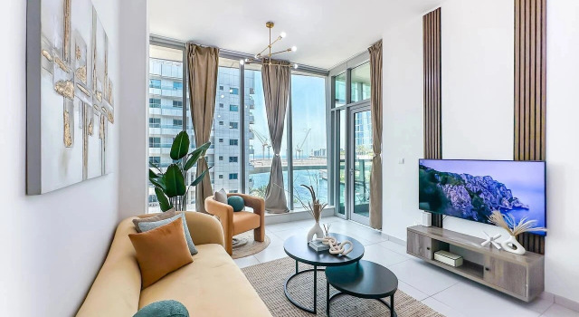 Апартаменты Marina 1BR Rooftop Pool Steps to JBR Beach, Забронировать Апартаменты/квартира Дубай Эмират Дубай, рядом с Dubai Marina Yacht Club