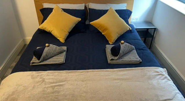 Апартаменты Queens Apartments
