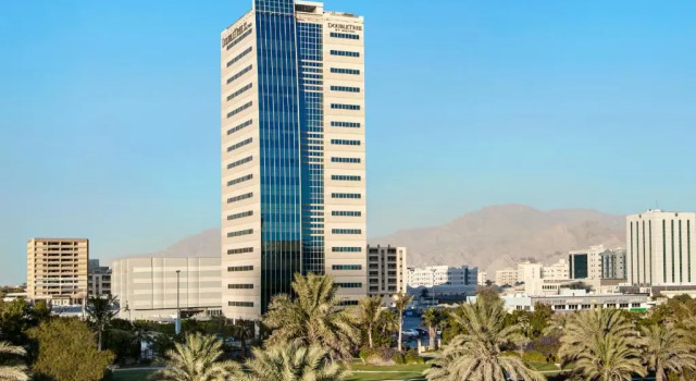 Полулюкс Doubletree By Hilton Ras Al Khaimah
