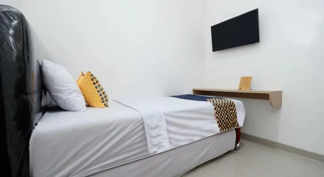 Arta Residence by OYO Rooms