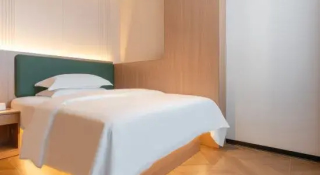 Люкс Meilan Four Seasons Hotel (Yunshan Fengjing Plaza)