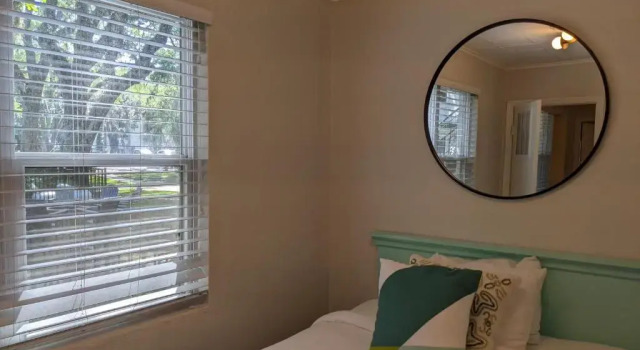 Люкс Deluxe Queens Court Inn