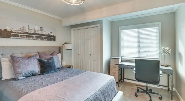 Апартаменты Riverfront Champlin Townhome w/ Deck & Water View!