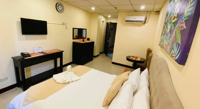 Двухместный номер Deluxe Amax Inn Makati