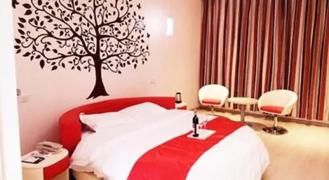 Thank Inn Chain Hotel Sichuan Suining Mingyue Road, Rezervovat Hotel Suining Sichuan
