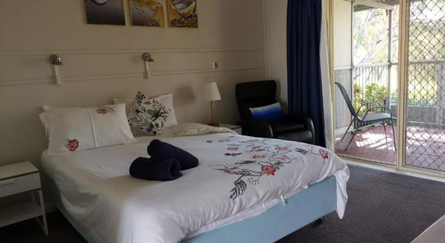 Двухместный номер Standard с балконом Donald Riverside Motel