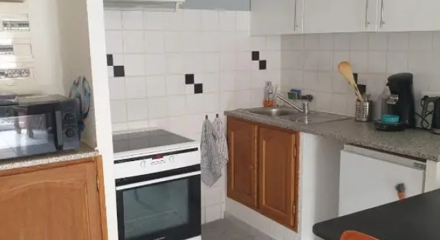 Studio tout confort centre ville - Balcon, Clim, TV, Wifi