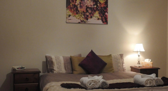 Barossa Best, Book Hotel Tanunda 