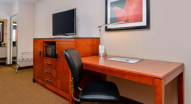 Номер Standard Best Western Executive Inn