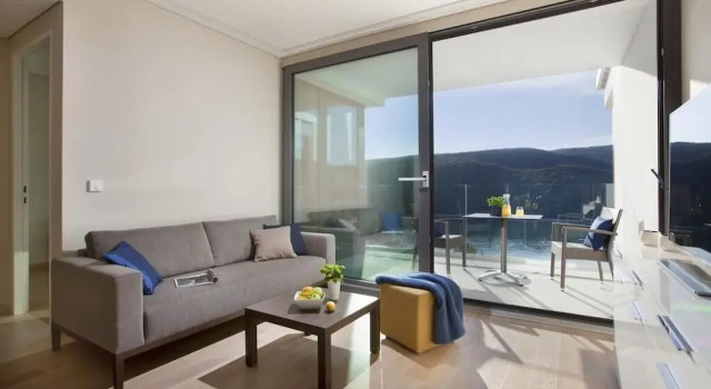 Апартаменты Standard Park Hill Residences
