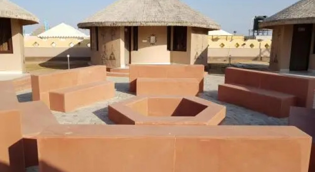 White Rann Resort Gujarat, Rezervovat Lázně / Resort Hotely v Gujarat s parkováním, Parkování