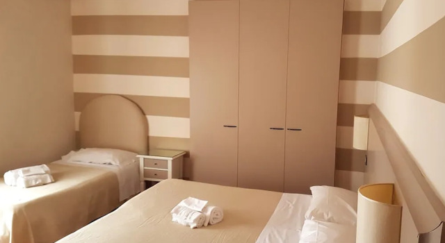 Трёхместный номер Standard с балконом Park Hotel
