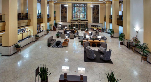 Люкс с балконом Drury Plaza Hotel San Antonio Riverwalk