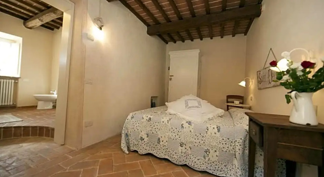Fonte di Zeno, Rezervovat Hotel Hotely v Elba s parkováním, Parkování