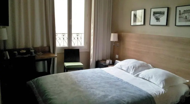 Kyriad Paris Ouest - La Défense Courbevoie