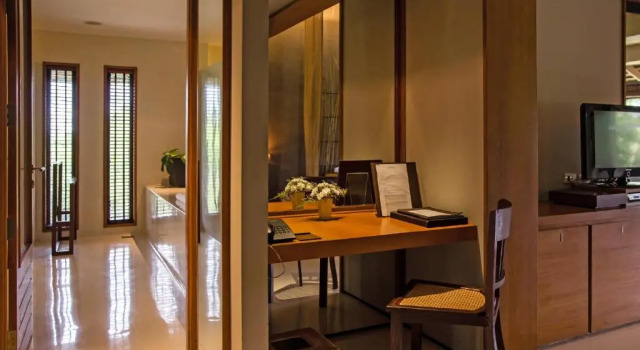 Люкс Kirimaya Golf Resort Spa - SHA Plus Certified
