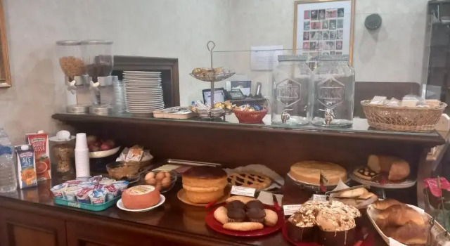 Четырёхместный номер Standard Hotel Valentino Centro Storico