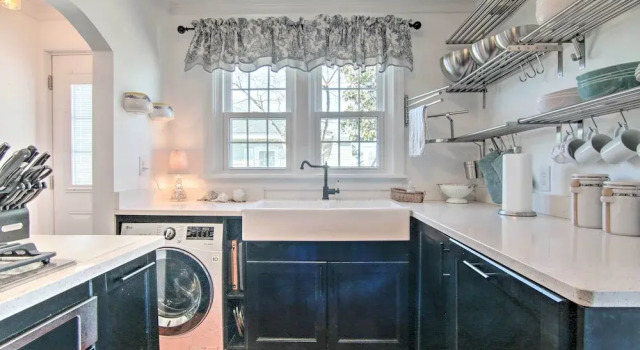 Коттедж Chincoteague Island Cottage ~ 2 Mi to Beaches