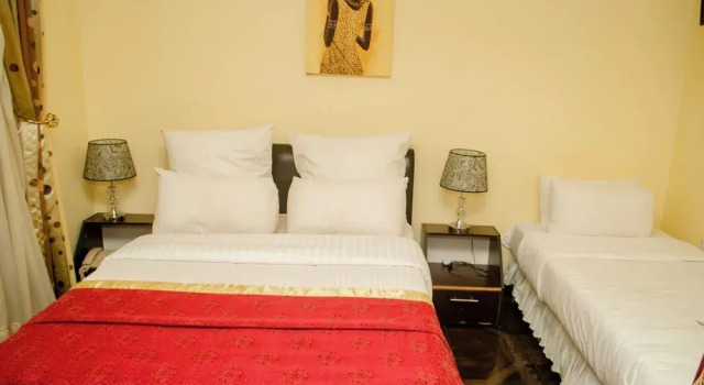 Номер Luxury ROYAL SHALOM HOTEL