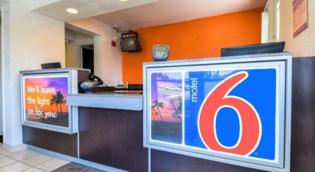 Motel 6 Los Angeles - Hacienda Heights, Забронировать Мотель Хасиенда-Хайтс Большой Лос-Анджелес