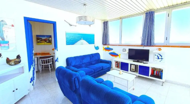 Puerto San Telmo Beach, Забронировать Отель Отели Пуэрто-де-ла-Крус с парковкой, рядом с Комплекс бассейнов Лаго-Мартианес, Парковка