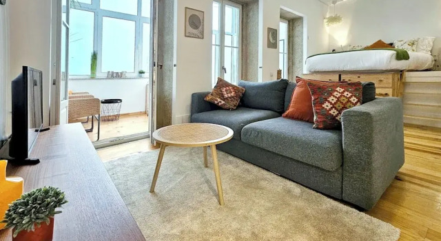 Frs002 Floresold Town: Elegant Studio W/ Patio, Забронировать Отель Порту Регион Порту, рядом с Парк Виртудеш