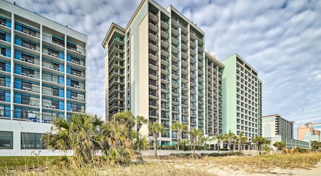 Апартаменты Oceanfront Myrtle Beach Rental w/ Pool!