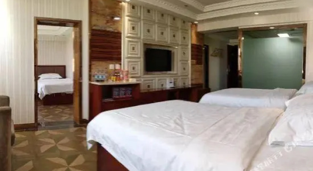 Qingyuan Grand Hotel, Boek Hotel Changji Xinjiang