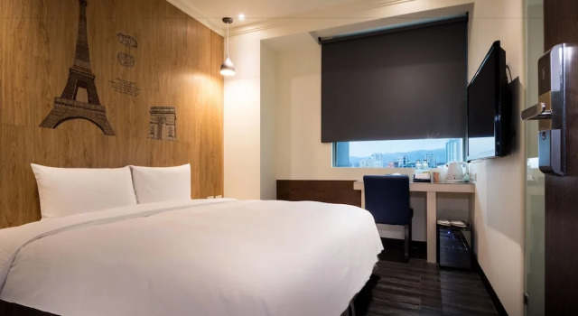 Двухместный номер Standard Merryday Hotel Banqiao