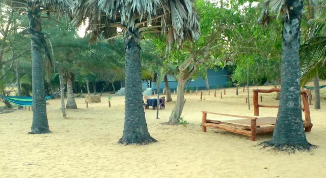 Beach Bungalows & Beach Camping