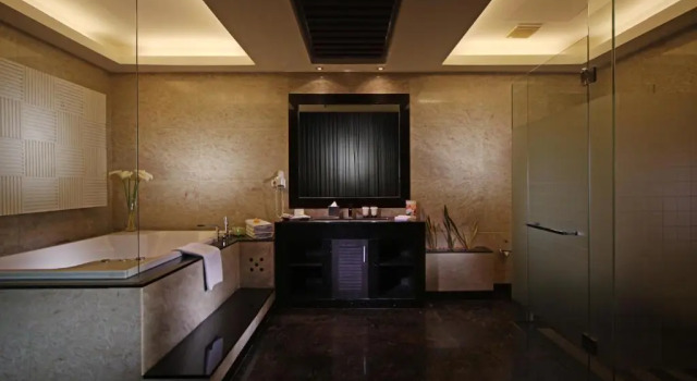 Junior suite FM7 Resort Hotel - Jakarta Airport