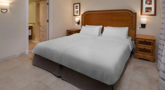 Marriotts Marbella Beach Resort, Забронировать Курортный отель Марбелья Коста-дель-Соль, рядом с Теннисный и спортивный клуб Don Carlos