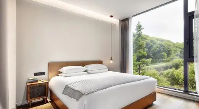 Семейный люкс с 2 комнатами с видом на внутренний двор Huangshan Jingyu Shuhuajian Homestay
