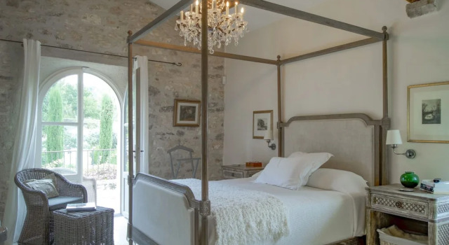 VILLAS DU LUBERON - Mas Belle Source, Забронировать Отель Отели Люберон 5 звезд, 5*