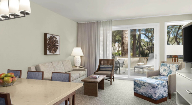 Вилла с 2 комнатами с балконом и с видом на сад Marriotts Monarch at Sea Pines
