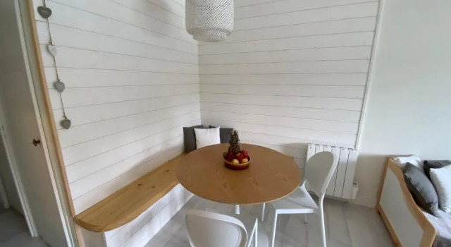 Апартаменты Appartement rénové et cosy dans résidence vacances ***