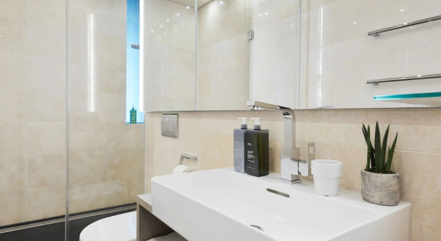 Номер Business с балконом Living Hotel Frankfurt