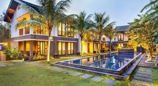 Полулюкс Summer Hills Hotel & Villas Bandung