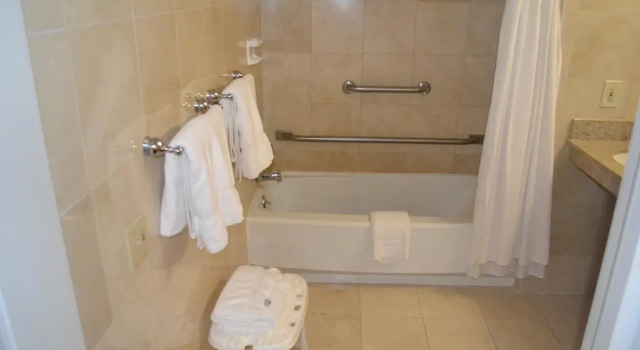 Четырёхместный номер Standard The Kensington Hotel
