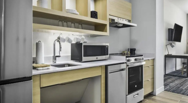 Четырёхместная студия с видом на поле для гольфа TownePlace Suites by Marriott San Antonio Universal City, Live Oak